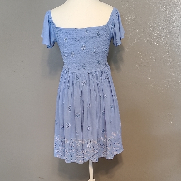 American Rag Juniors Small Blue Embroidered Women's Smocked Dress NWT - Picture 2 of 9